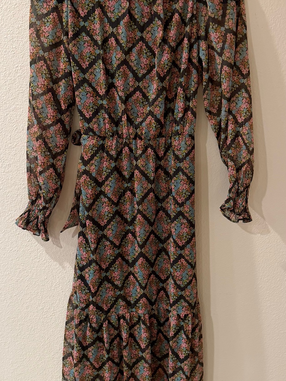 LC Lauren Conrad Black Floral Diamond-Print Maxi Wrap Dress - Picture 5 of 8